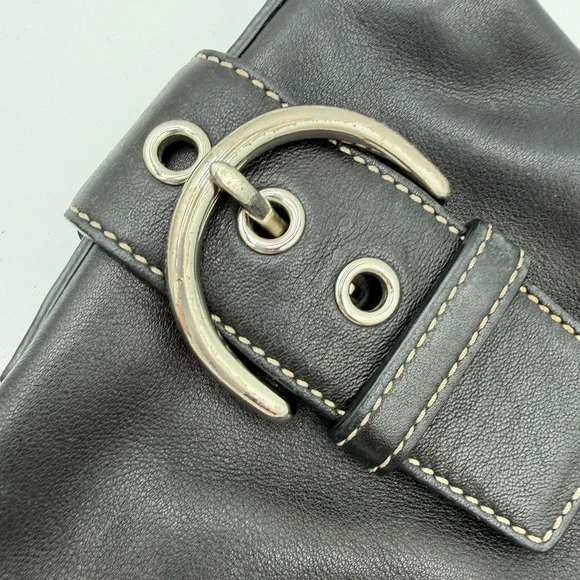 Coach Soho Buckle Flap Hobo Black Leather Y2K Shoulder Bag 1452 Silver Hardware - Picture 5 of 16